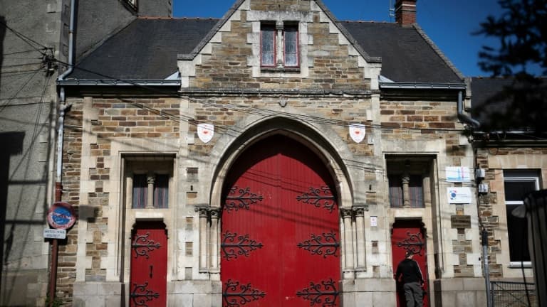 Écoles catholiques: des associations militantes imposent leur vision