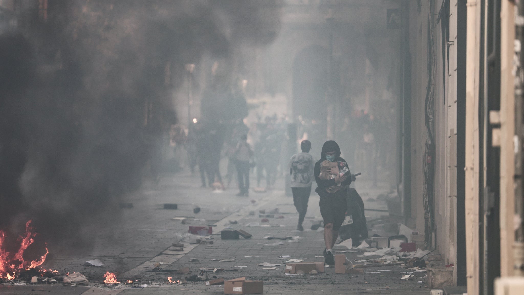 Marseille : 500 commerces pillés, la France des vitrines brisées