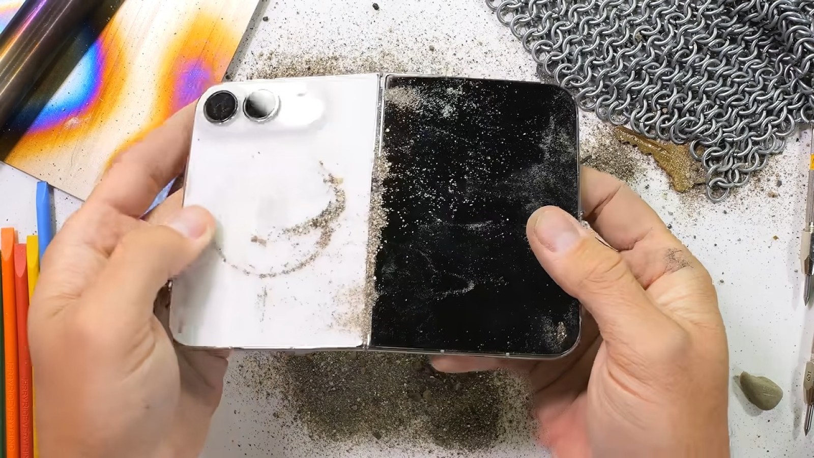 iPhone Duo : la promesse IP68 mise à mal par un test