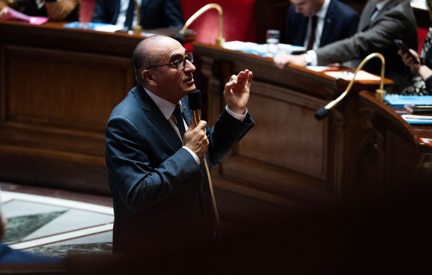 Nuñez sous le feu : un technicien dépassé par la politique